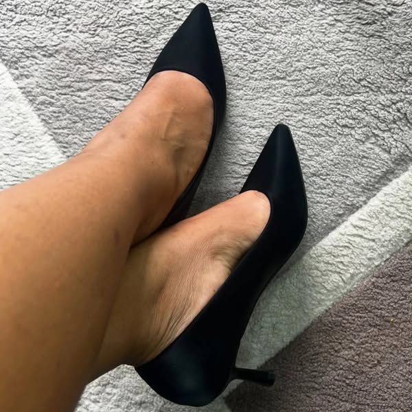 Pointed-Toe Stiletto Pumps